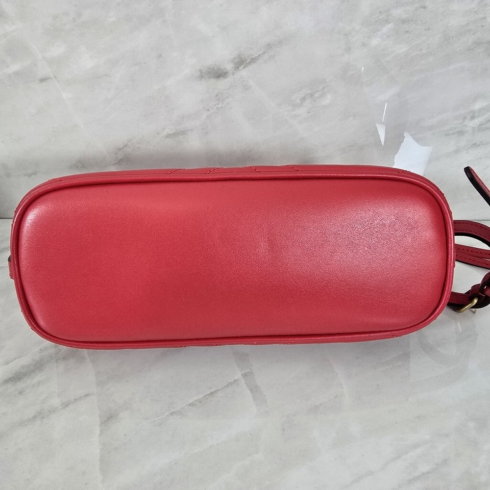 Gucci GG Marmont Red Shoulder Bag - Picture 4 of 9